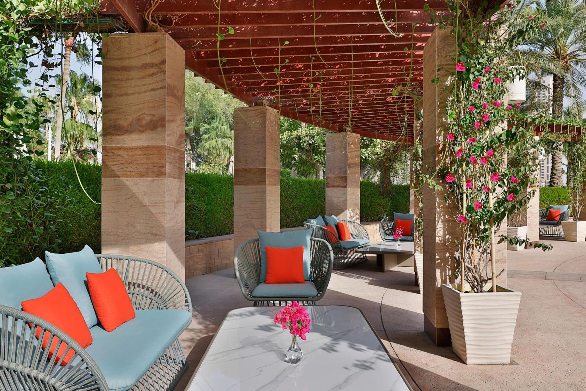 The Ritz-Carlton, Doha Hotel Eksteriør billede The Pergola