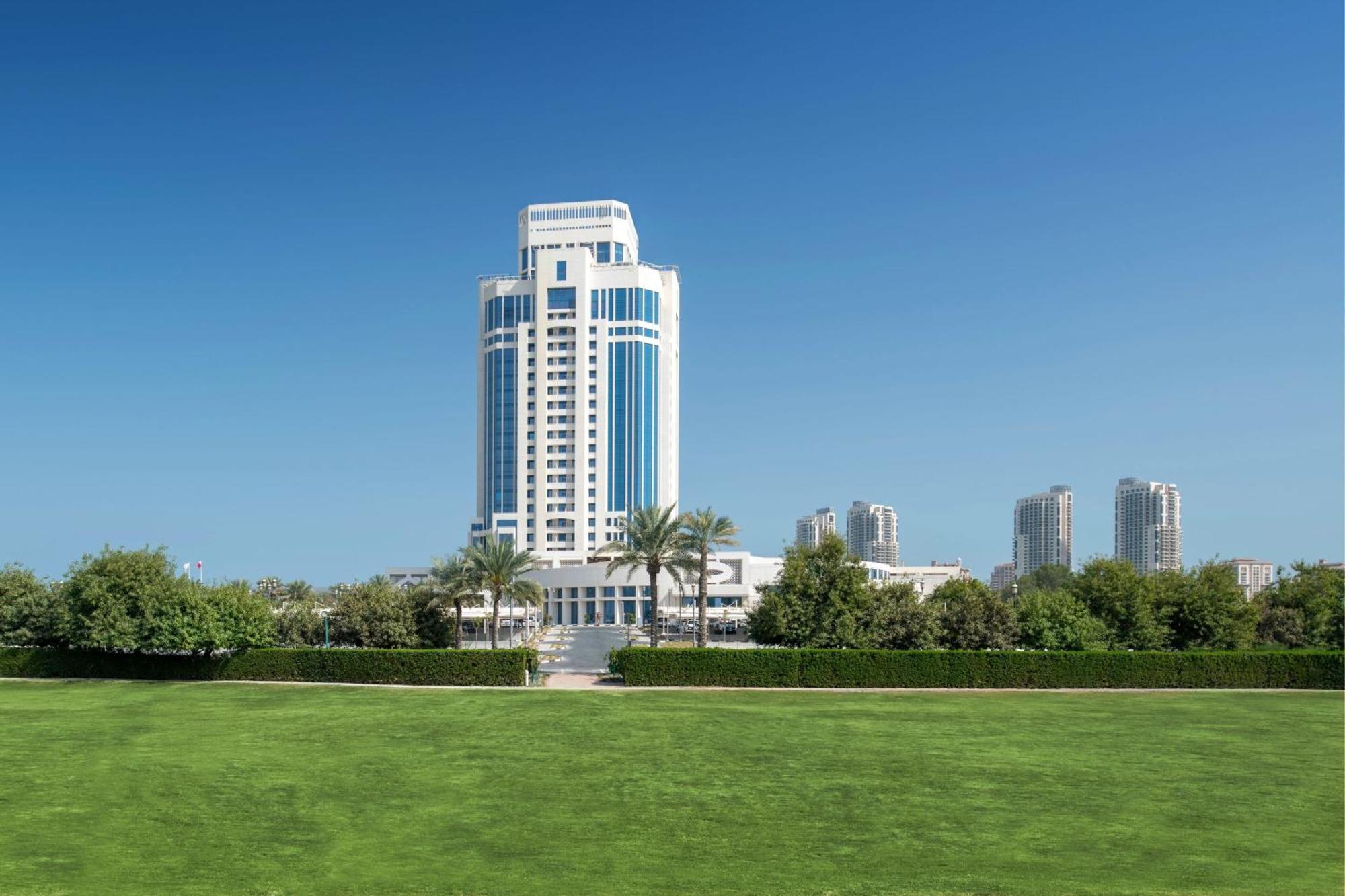 The Ritz-Carlton, Doha Hotel Eksteriør billede The Oberoi Dubai