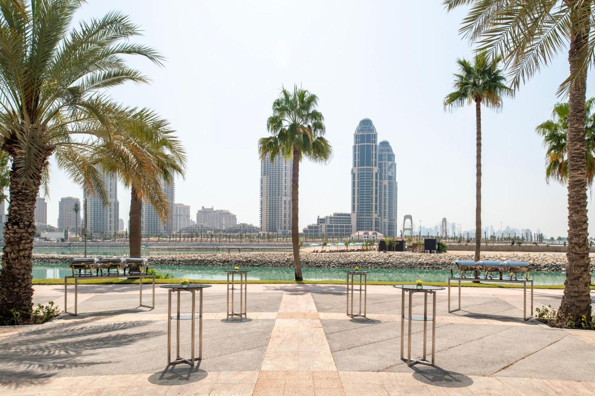 The Ritz-Carlton, Doha Hotel Eksteriør billede View of the Doha skyline from the museum
